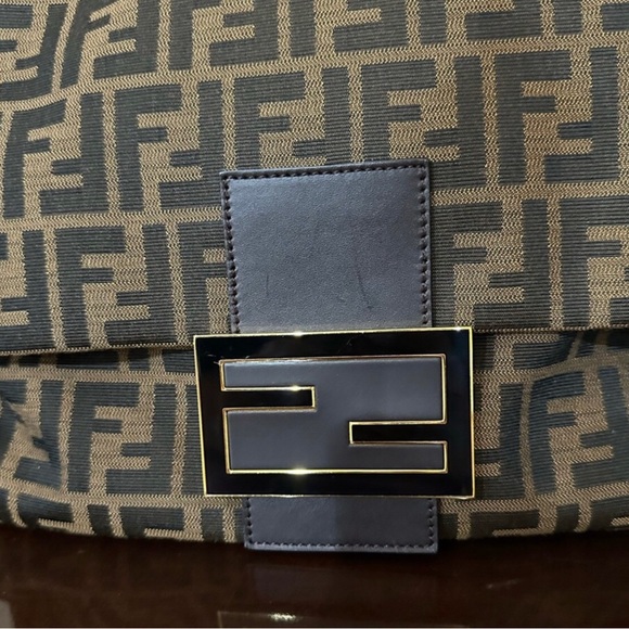FENDI Zucchino Mamma Shoulder Bag AMAZING CONDITION - Picture 6 of 8